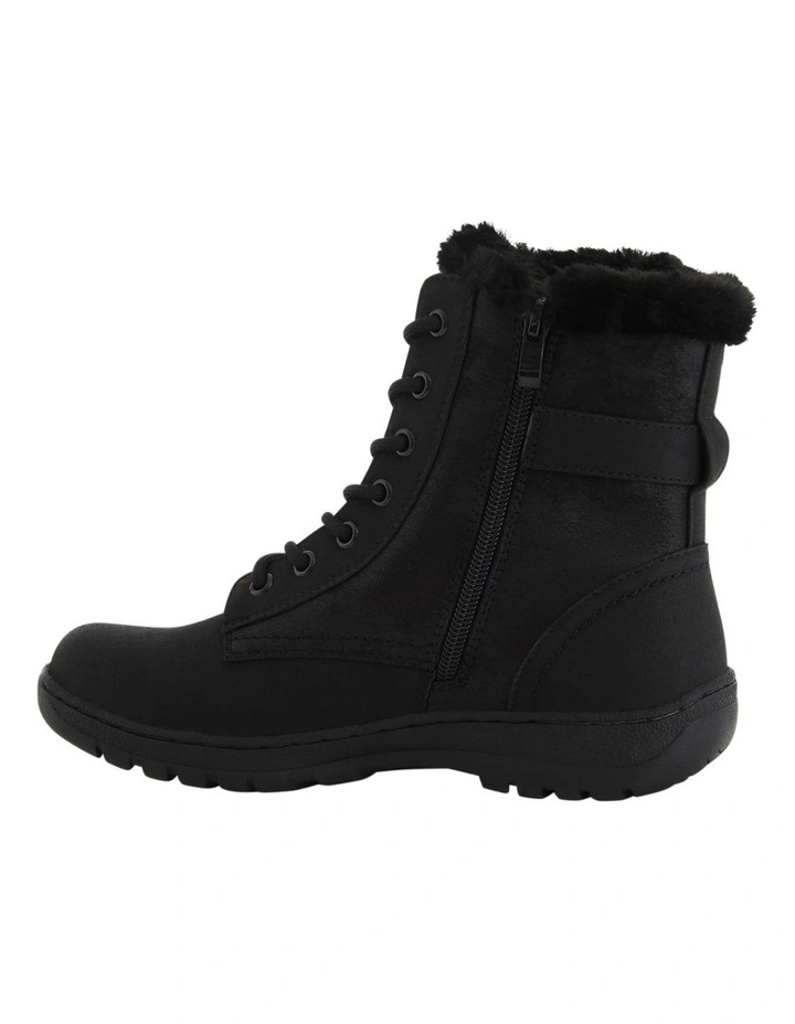 Elf Boots in Black/Black image 3