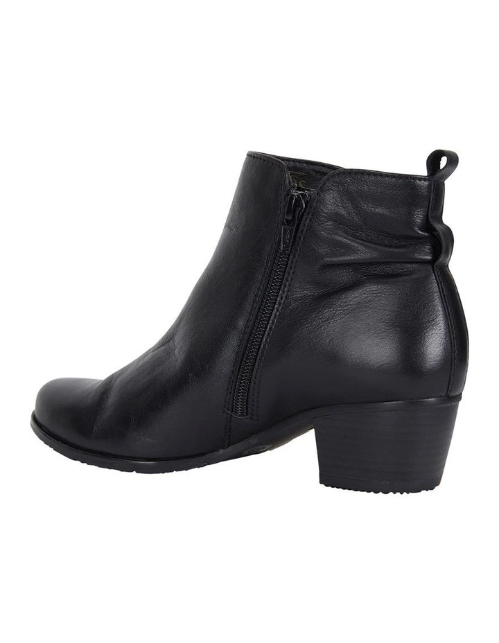 Brady Boots in Black Glove image 4