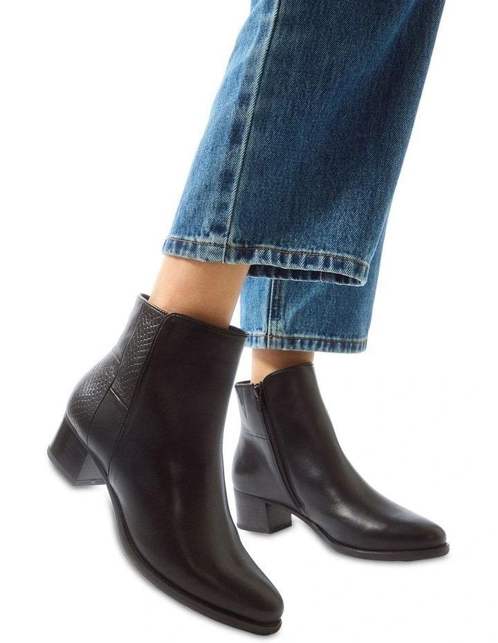 Dapper Glove Boots in Black image 2