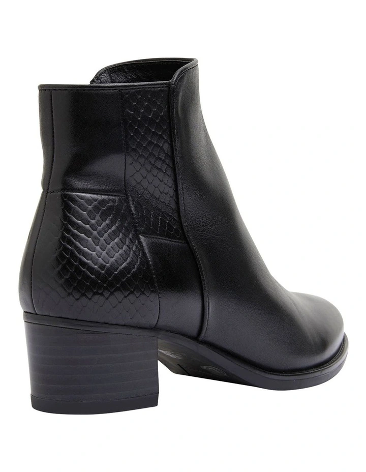 Dapper Glove Boots in Black image 4