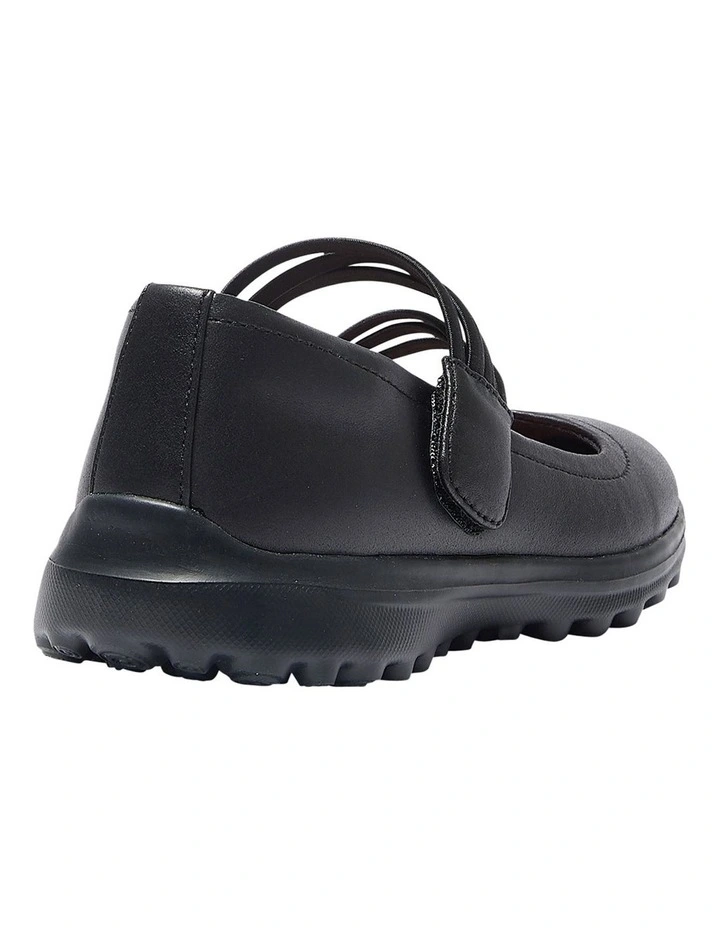 Olsen Sneakers in Black image 4