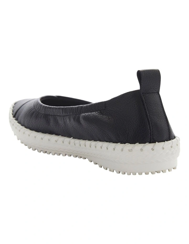Rosalia Flats in Black Leather image 3