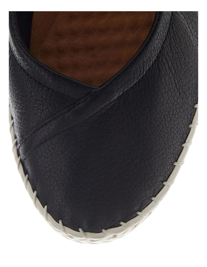 Rosalia Flats in Black Leather image 4