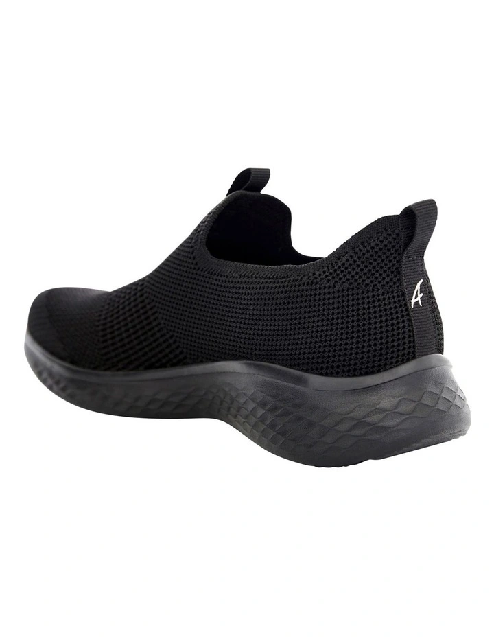 Yard Sneakers in Black image 3