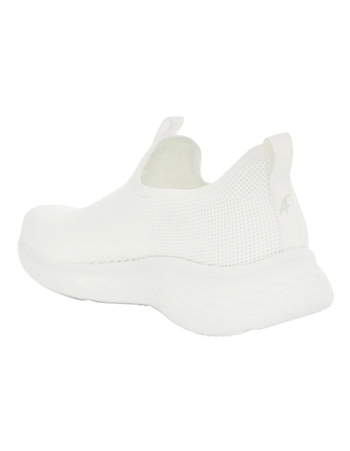 Yard Sneakers in White image 3