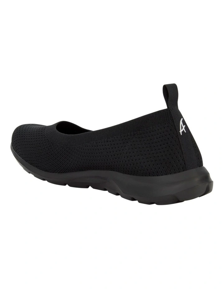 Presto Sneakers in Black on Black image 3