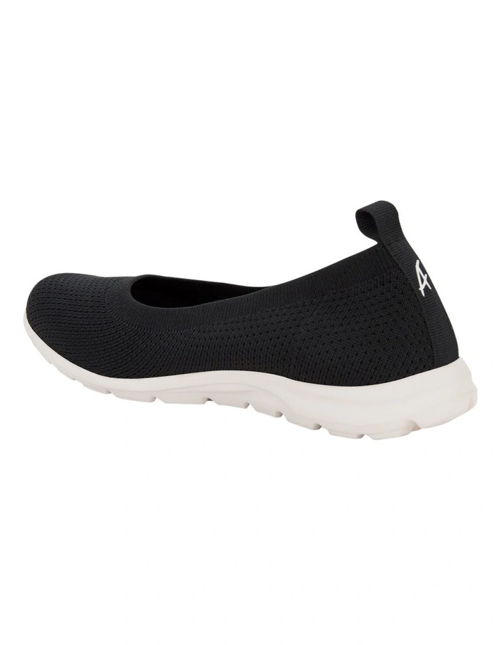 Presto Sneakers in Black Stretch image 3
