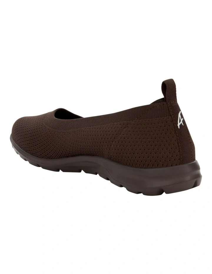 Presto Sneakers in Chocolate Stretch image 3