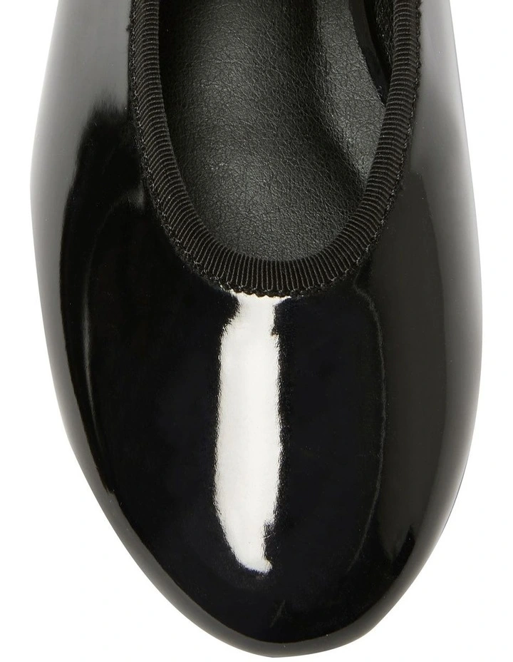 Robyn Flat Shoes in Black Patent image 7