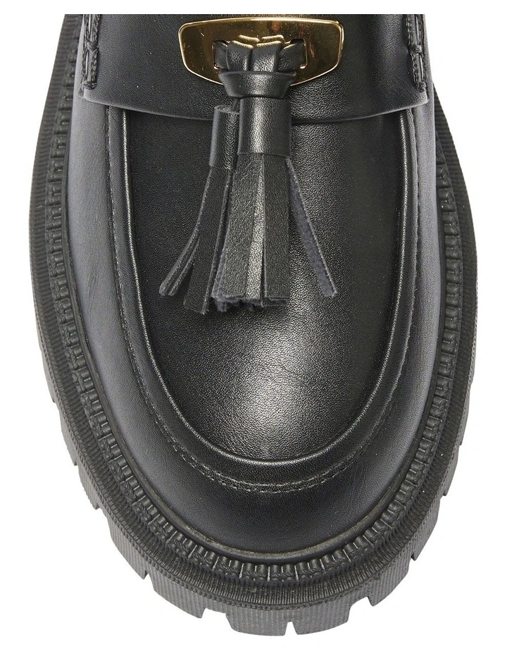 Strike Flat Shoes in Black image 4