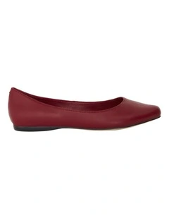 Joyce Flat Shoes in Red
