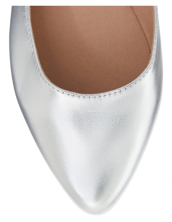 Joyce Flat Shoes in Silver image 4