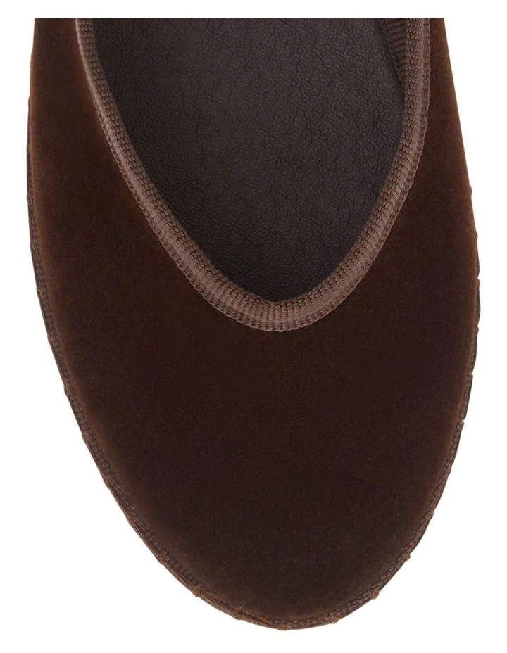 Sarina Flat Shoes in Chocolate Velvet image 4