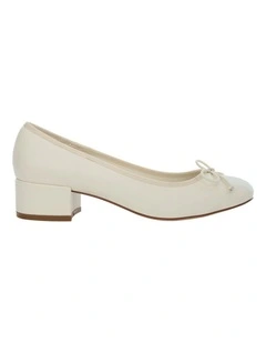 Janet Heeled Shoes in ivory