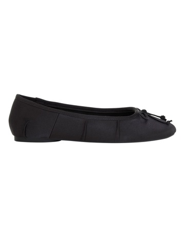 BLACK SATIN colour