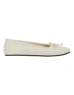 Samantha Ballet Flat in Ivory