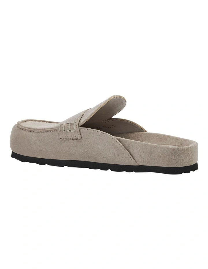 Alaska Mule in Taupe Micro image 3