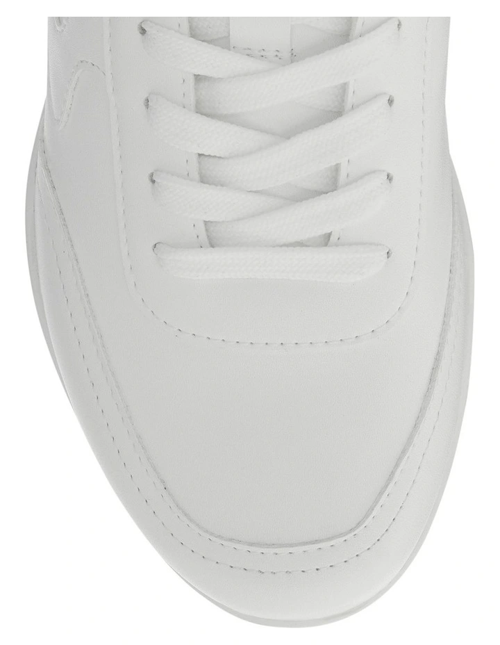 Score Sneakers in White image 4