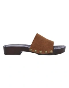 Funky Sandals in Tan