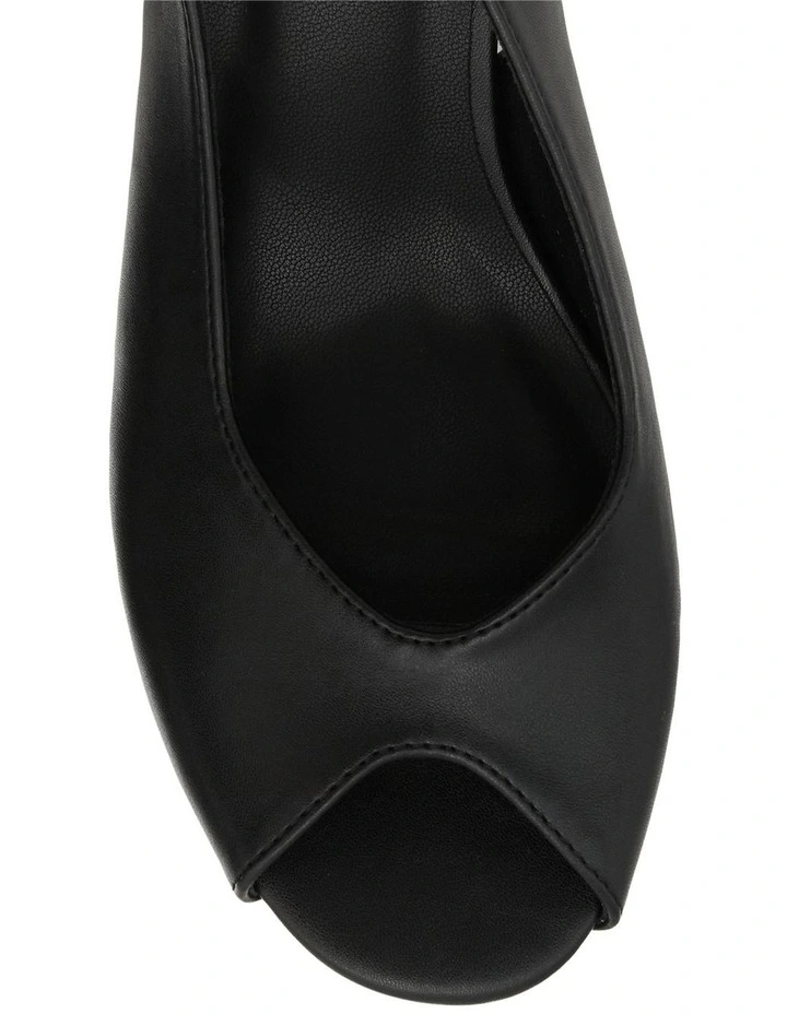 Hade Sandals in Black image 4