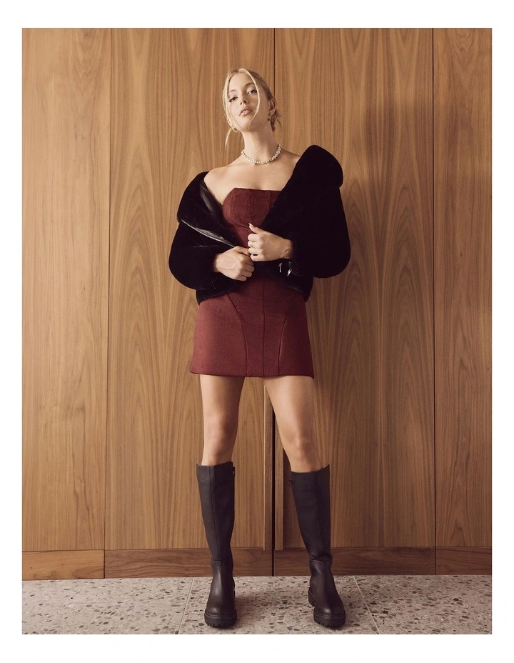 Hunter Knee Boots in Black image 2