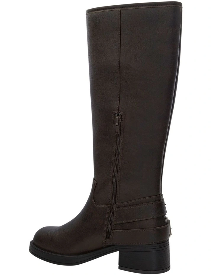 Rova Boots In Chocolate image 3