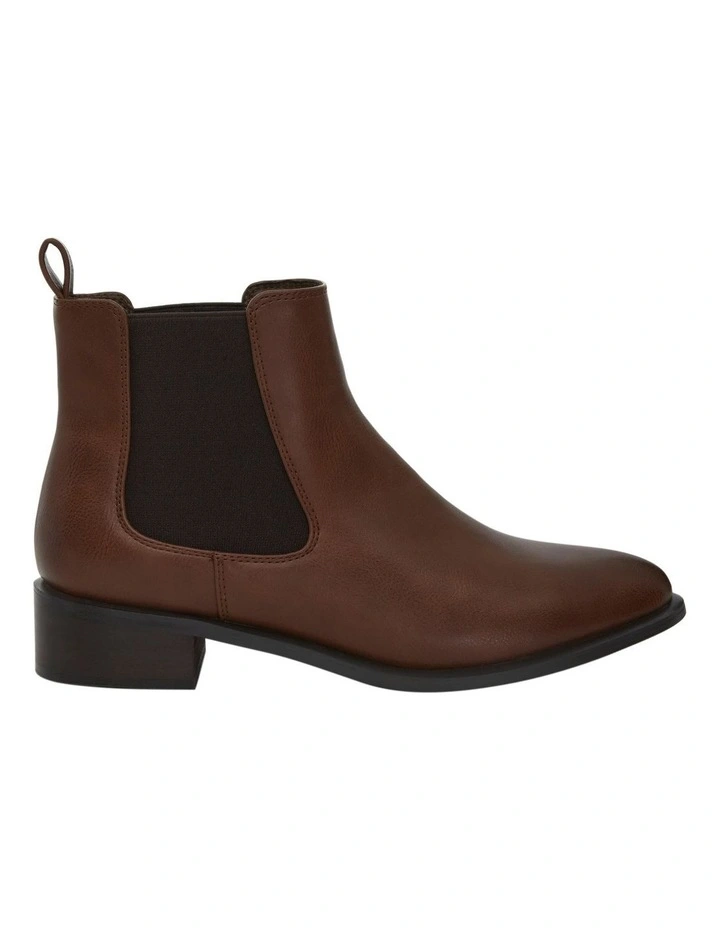 Denzel Boots in Tan image 1