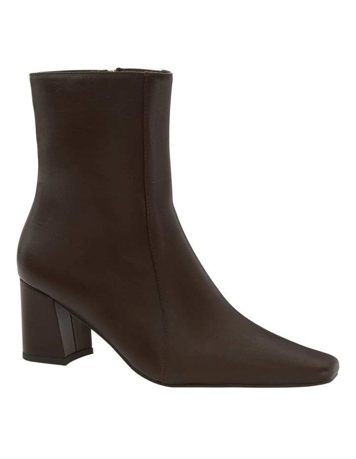 Nitro Boots in Chocolate image 2