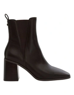 Major Boots in Chocolate