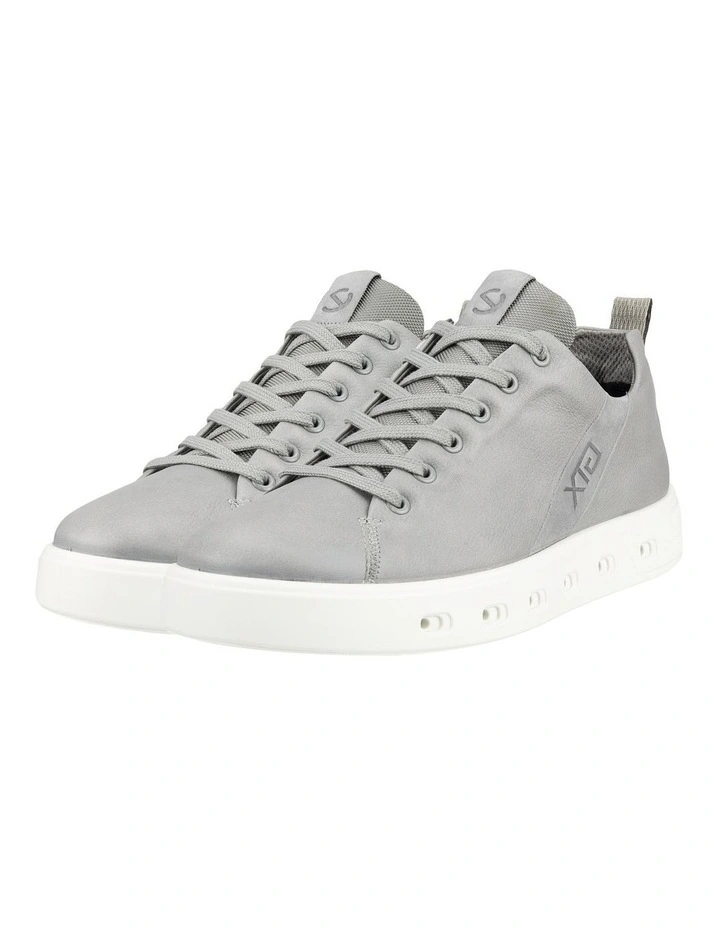 Street 720 Sneaker in Grey image 7