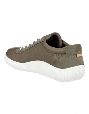 Soft Zero Sneaker in Brown