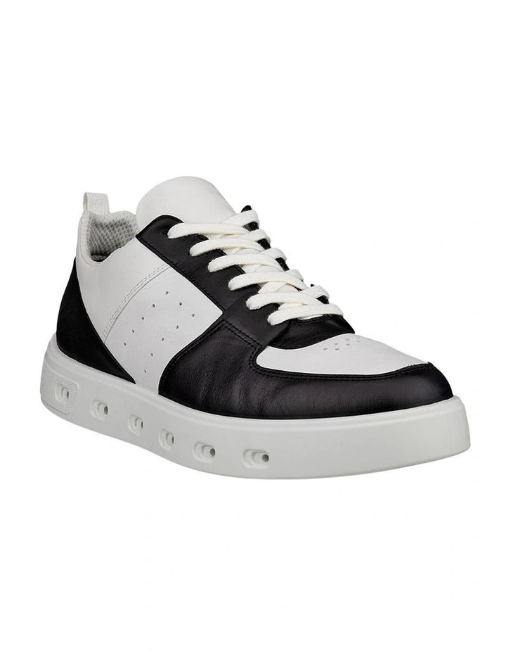 Street 720 Sneaker in Black image 2