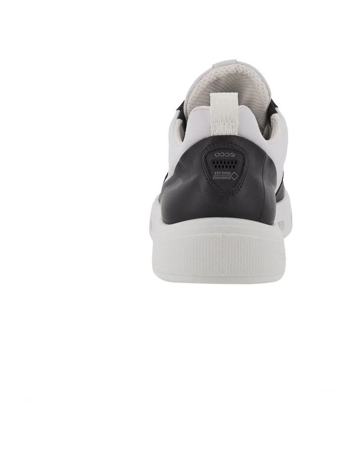 Street 720 Sneaker in Black image 3