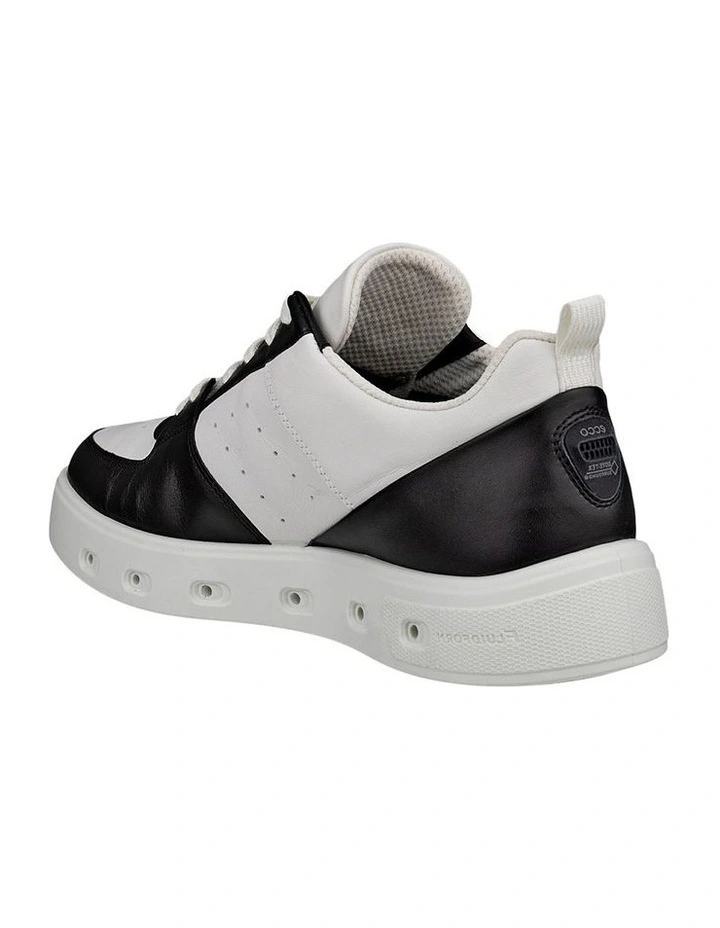 Street 720 Sneaker in Black image 4