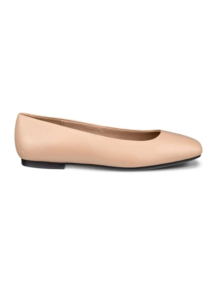 Margot Ballerina Flat in Nude image 4