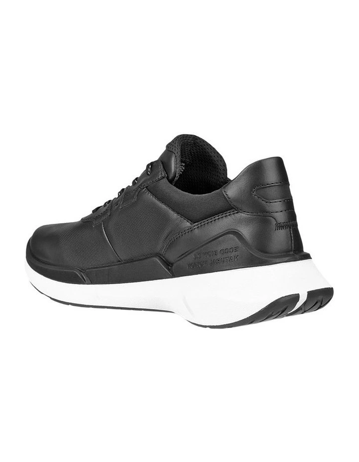 Biom 2.2 Sneaker in Black image 2