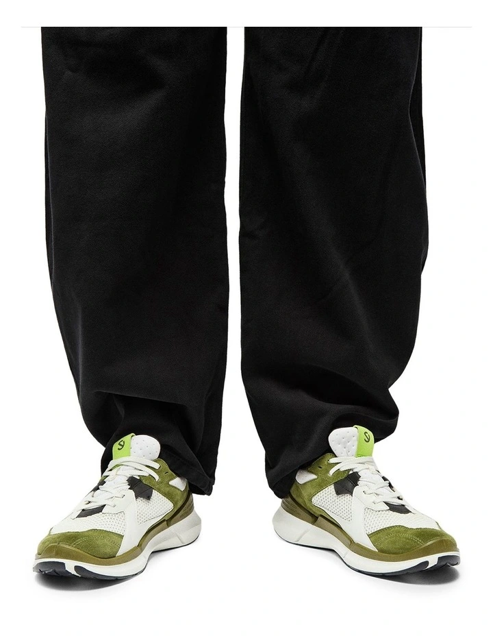 Biom 2.2 Sneaker in White image 5