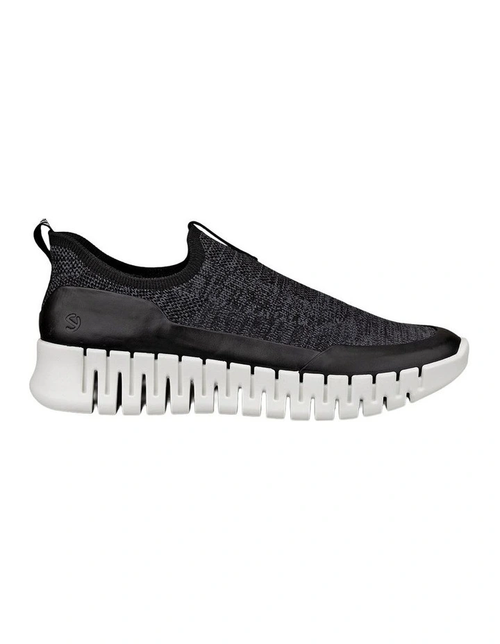 Gruuv Slip-In Sneaker in Black image 4