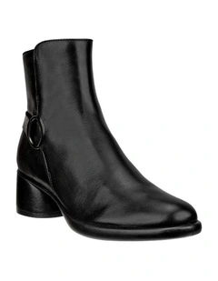 Sculpted LX 35 Boot in Black