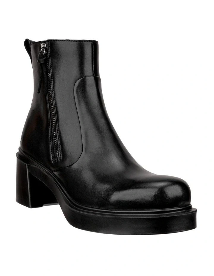 Metropole Seoul 45 Boot in Black image 1