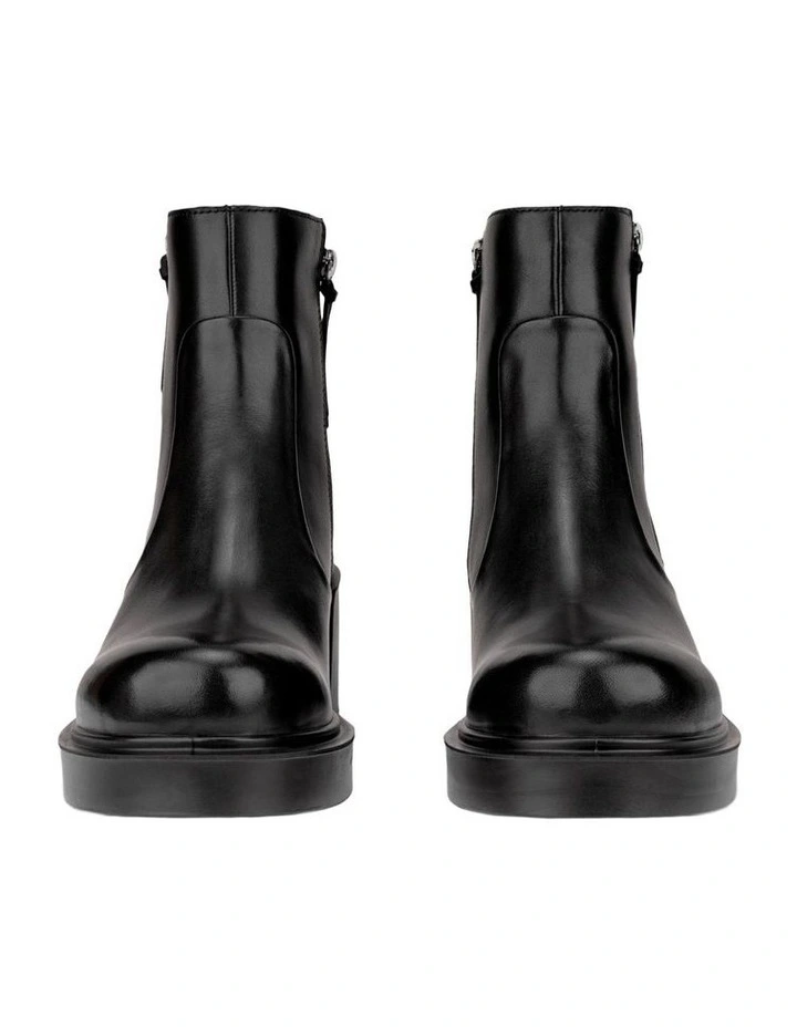 Metropole Seoul 45 Boot in Black image 6