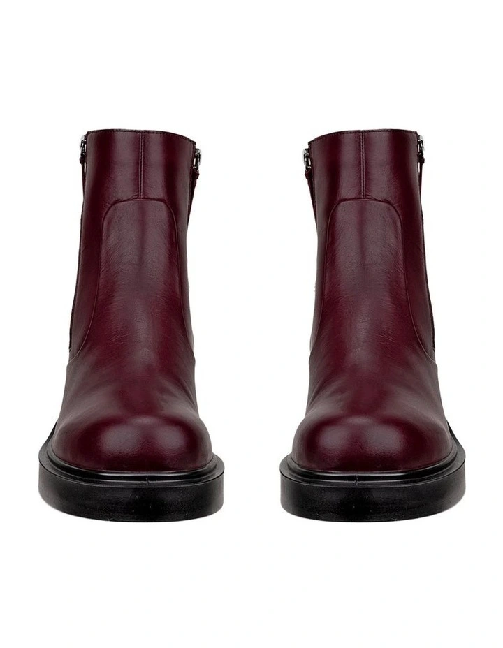 Metropole Seoul 45 Boot in Red image 6