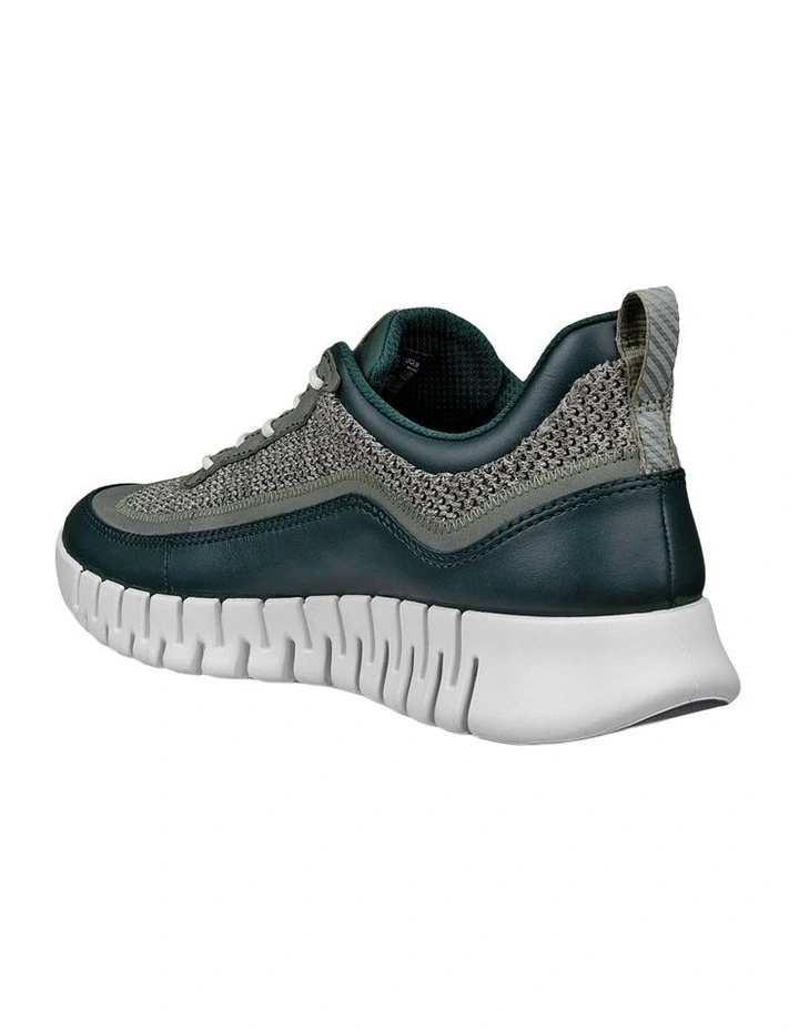 Gruuv Sneaker in Green image 2