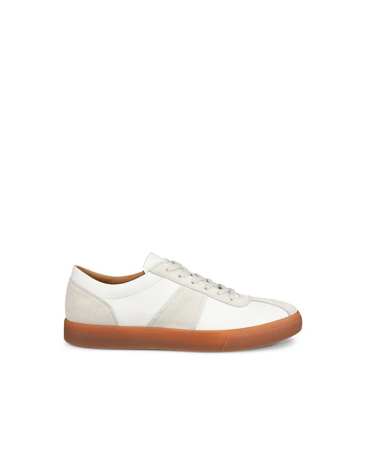 Soft 10 Sport Lace in White image 4
