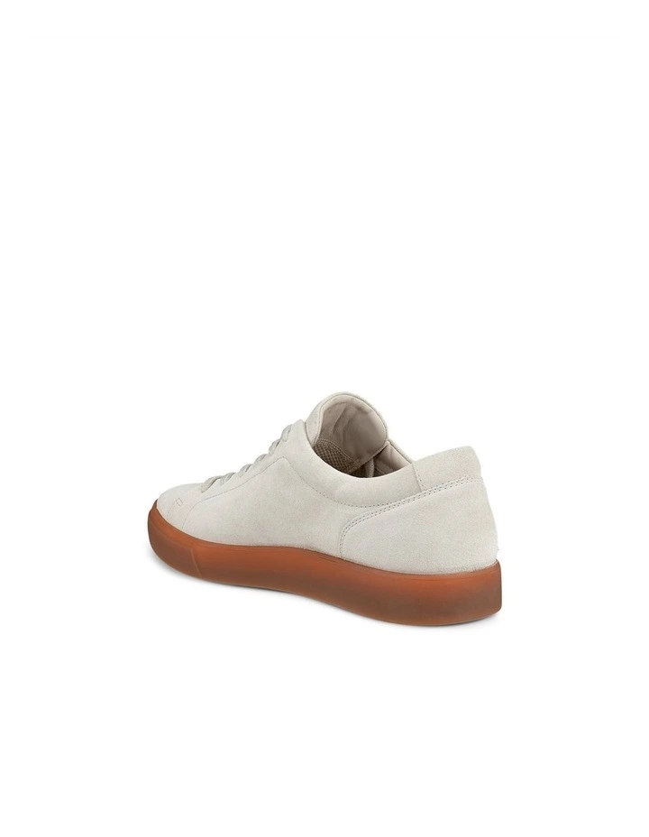Soft 10 Sneaker in White image 2
