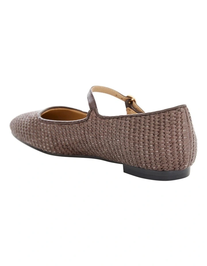 Tottie Flat Shoes in Chocolate Raffia image 3