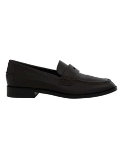 Tory Loafers in Chocolate Leather