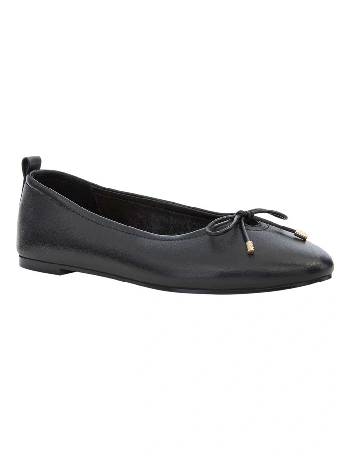 Tatiana Ballet Flats in Black Leather image 2