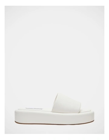 Beachy Sandal in White