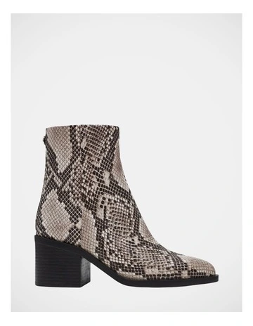 Admire Boots in Light Beige Snake